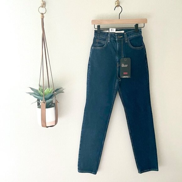 NWT Levis Premium 70s High Slim Straight Jeans in Sonoma Wash Size 23 x 29 - Picture 3 of 8